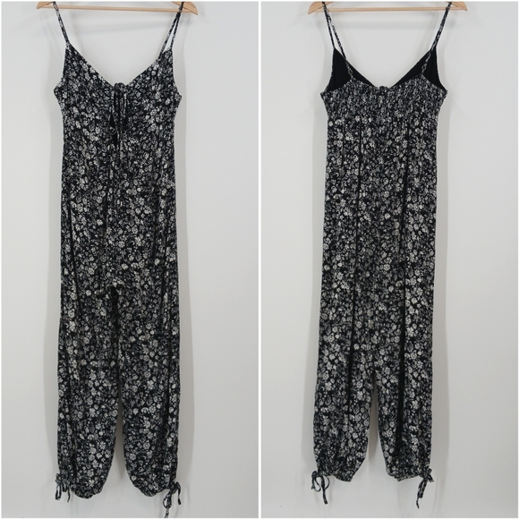 Storia Floral Lace Up Jumpsuit - Picture 2 of 9